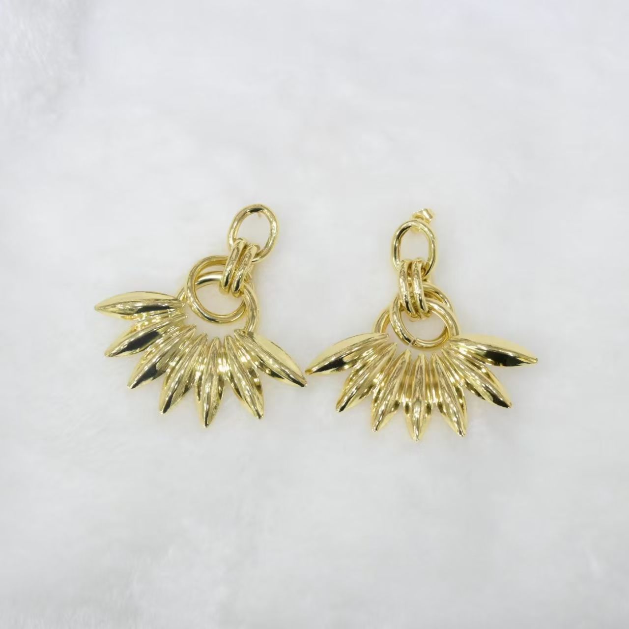 Gold Fan Leaf Drop Earrings wholesale product image