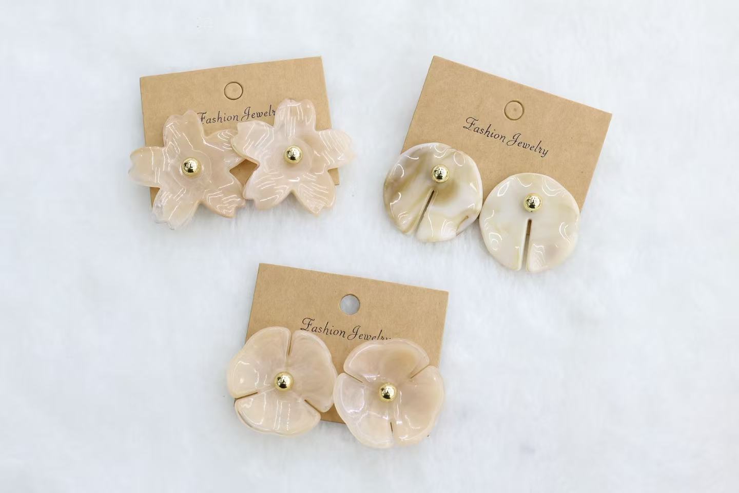 Oversized Acrylic Flower Stud Earrings wholesale product image