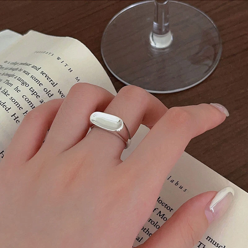 Bague ovale minimaliste argentée en gros